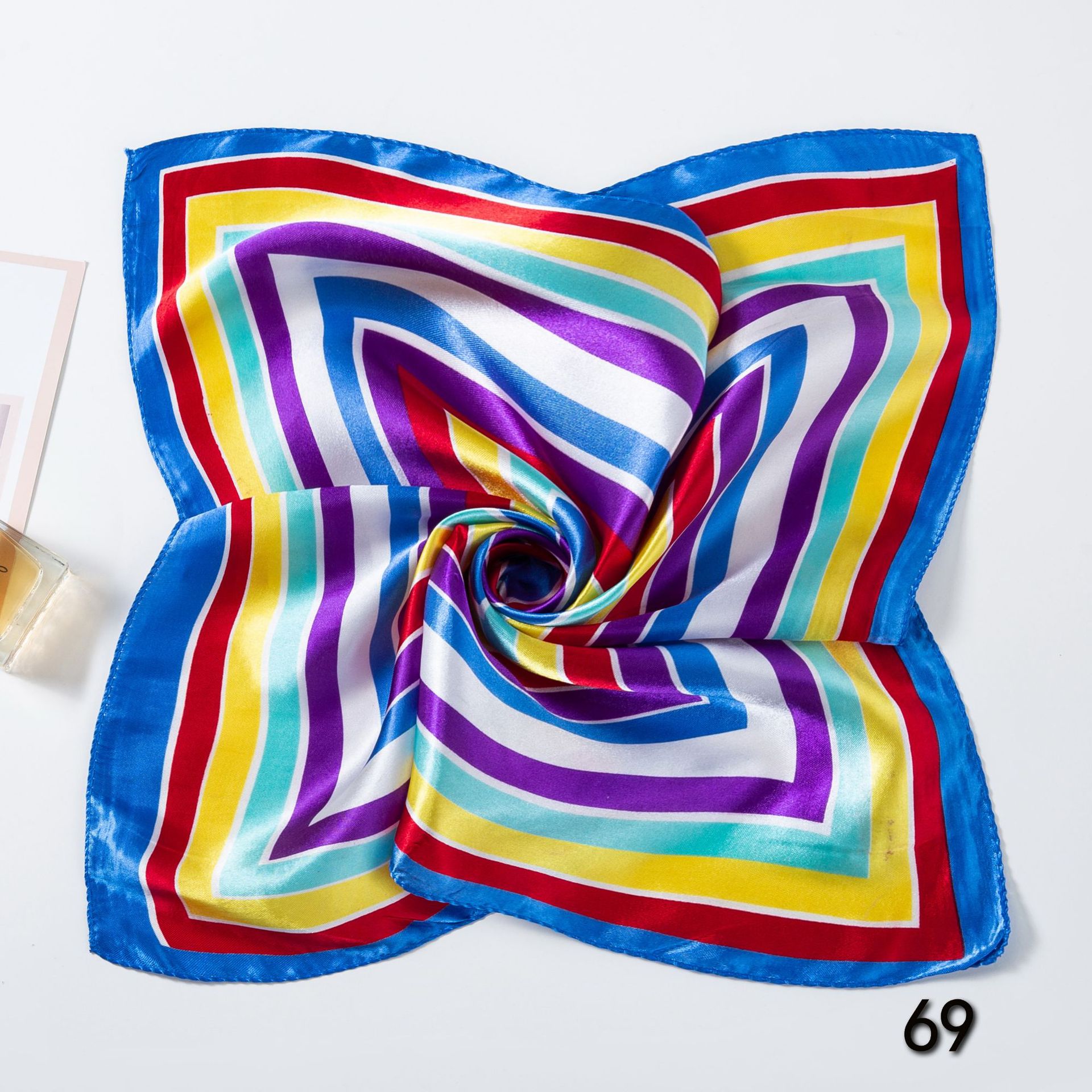 Sciarpe di seta quadrate 50 *  - Silk Neck Scarf recensione e prezzo