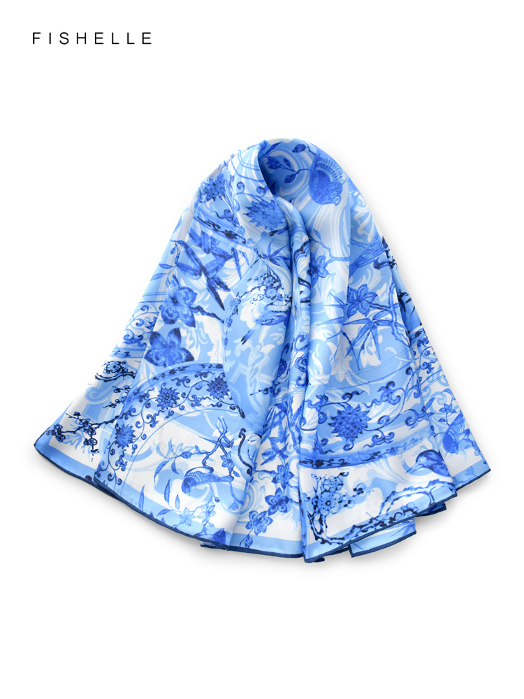 Blue flowers birds sciarpa di  - Silk Neck Scarf recensione e prezzo