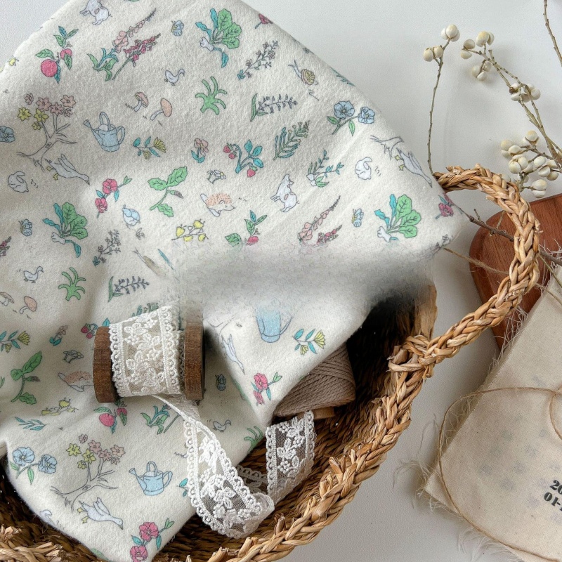 Tessuti in Viscosa con Stampa  - Woven Scarf Blanket recensione e prezzo