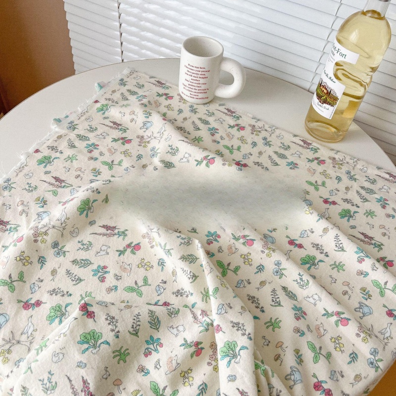 Tessuti in Viscosa con Stampa  - Woven Scarf Blanket recensione e prezzo