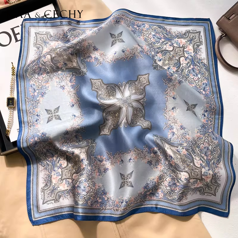Foulard Quadrato in Seta di Ge - Silk Neck Scarf recensione e prezzo